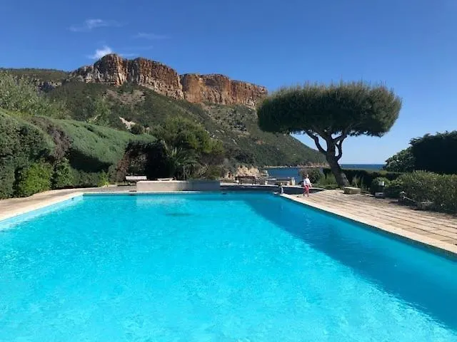 Le Canaillou Par Dodo-A-Cassis Cassis